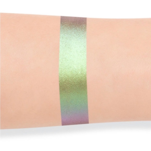 Jeffrey Star Supreme Frost Highlighter Candy Apple Drip - Picture 4 of 5